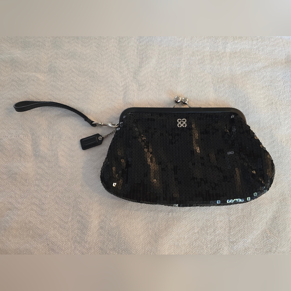 COACH Julia Limited Edition Black Sequin Kisslock Clutch. Like New
